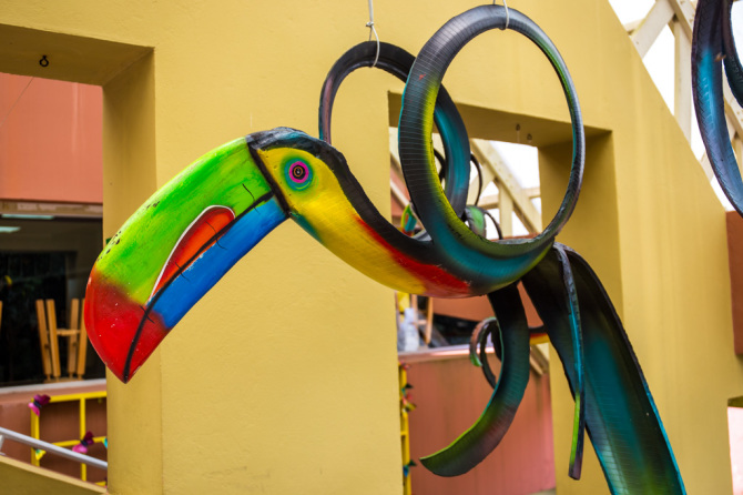Toucan made from recycled tires